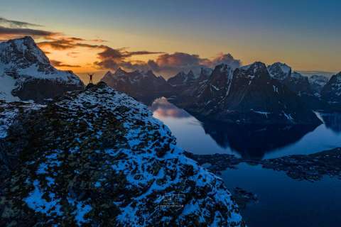 På Reinebringen i solnedgang